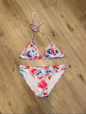 Women’s Floral Triangle Bikini Swimsuit - Pink/Blue Floral